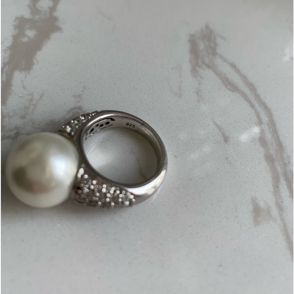 Sterling silver & Faux Pearl Ring - Picture 6 of 9